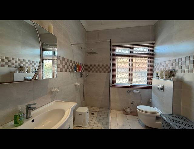3 BEDROOM HOUSE FOR SALE IN GLENWOOD